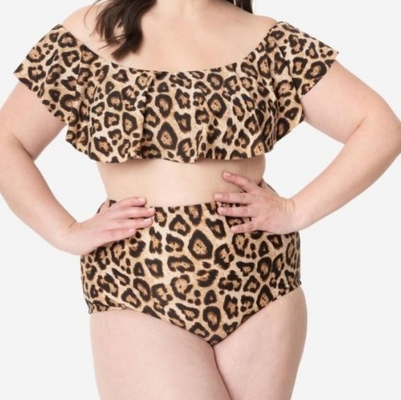 Leopard Print Ruffled Ramona Swim Top - Picture 3 of 4
